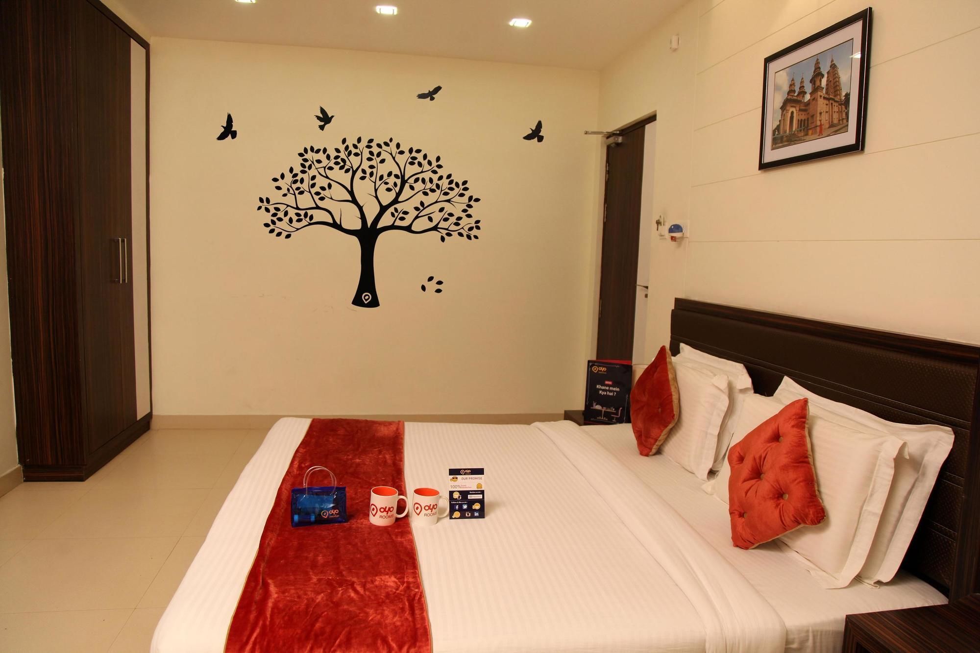 Hotel Premiere Villa Varanasi Exterior photo